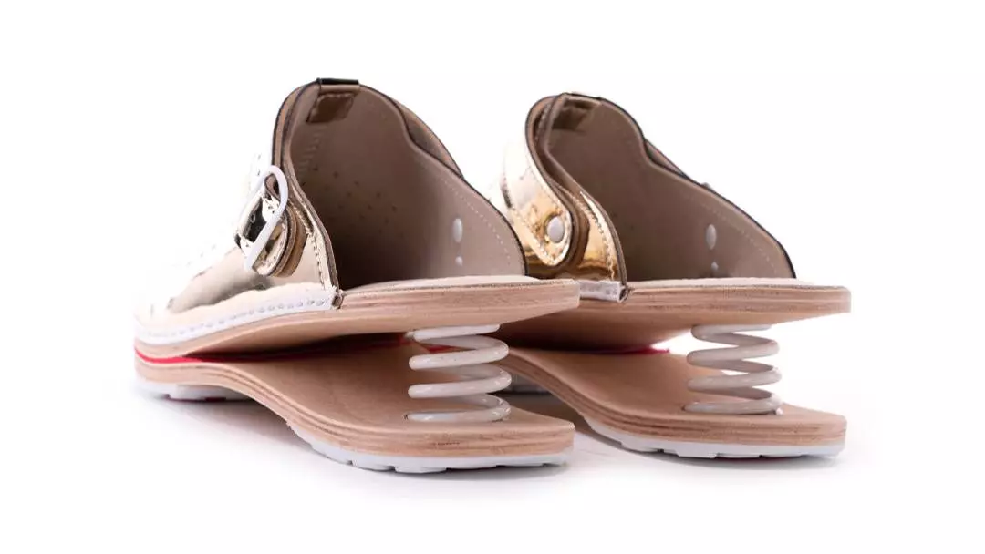 Ženska feder klompa A06 Biancomolina Zlatna – VV obuća