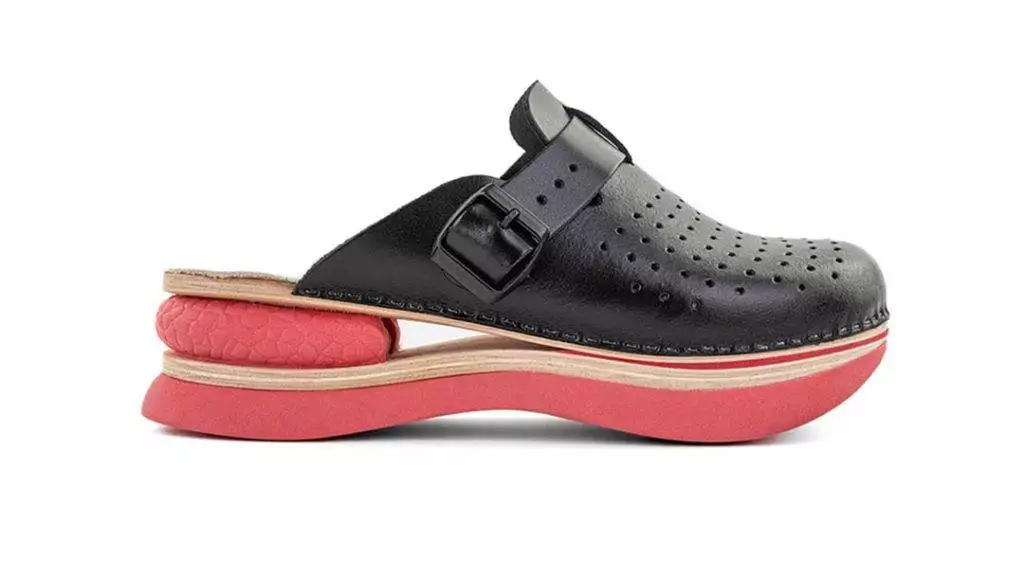 Ženska zračna klompa AA01 Biancomolina Crna